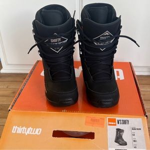 ThirtyTwo 2022 Shifty Snowboard Boots Women’s Size 6 Black/Silver